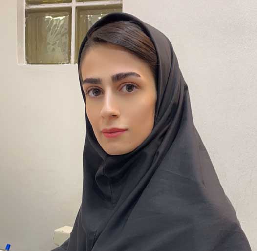 مهسا بیک زاده